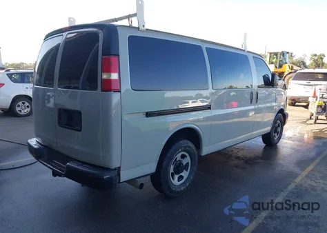 2003 Chevrolet Express from USA, damaged, VIN 1GCFG25T031101266